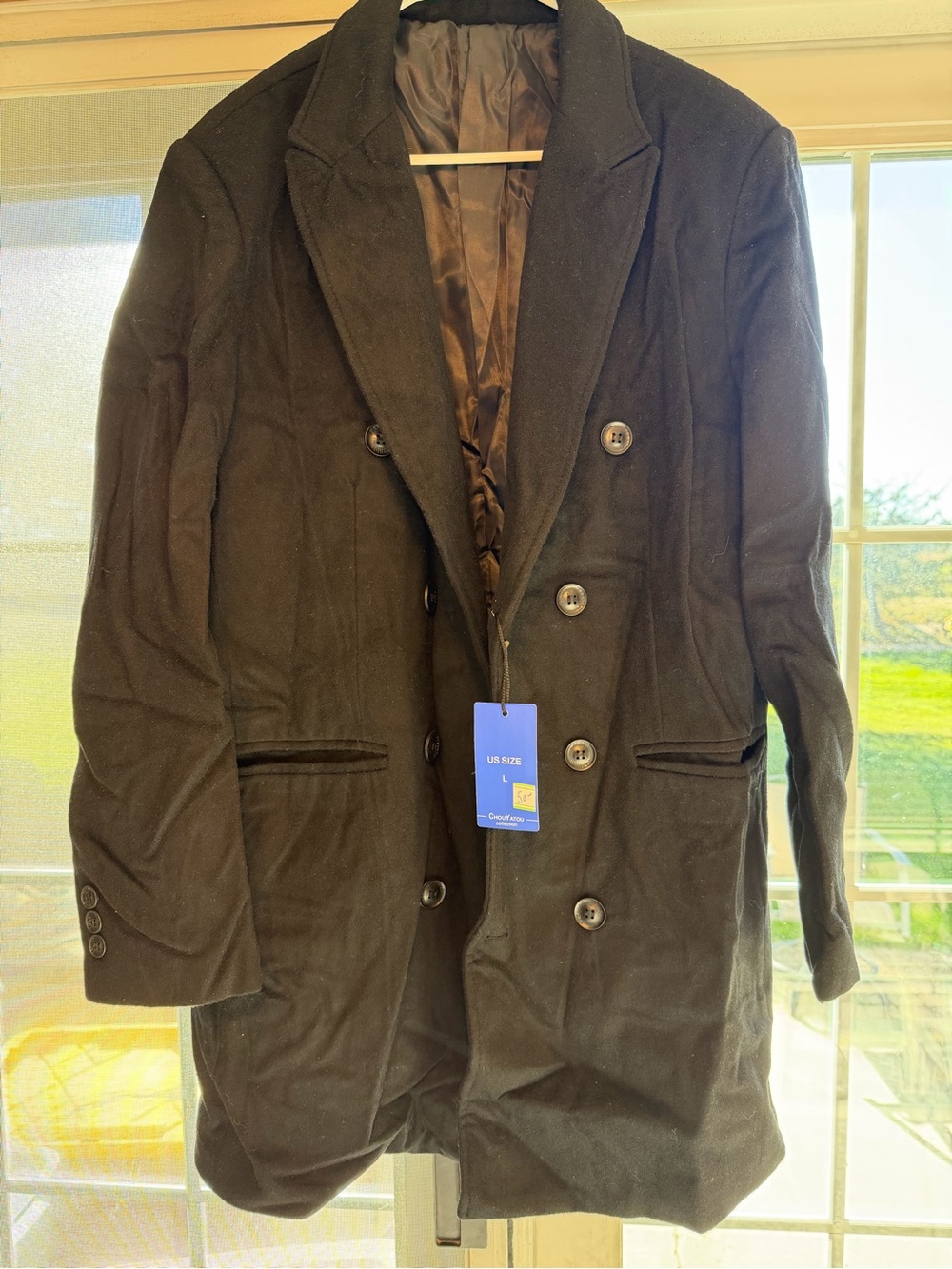 Men's Black Double-Breasted Wool Coat. B145